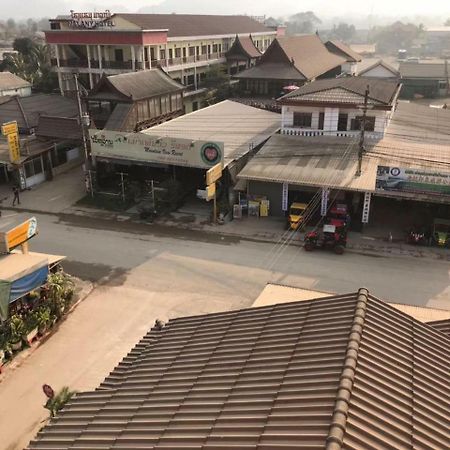 Pangu Hotel - 盘古酒店 Vang Vieng Exterior foto